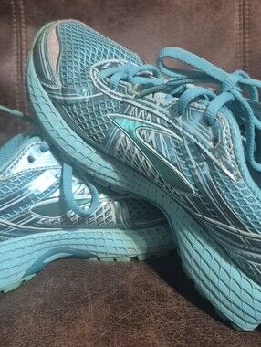 Brooks Women’s Teal/Aqua Running Shoes